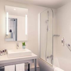 Отель Mercure Paris Montmartre Sacré Coeur 4* Улучшенный номер с различными типами кроватей фото 13