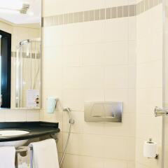 Отель ibis Sharq Kuwait ванная фото 2