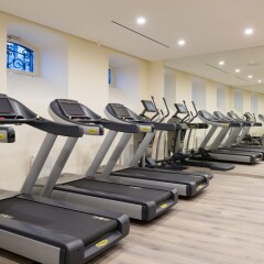 Лотте Отель Санкт-Петербург фитнесс-зал
