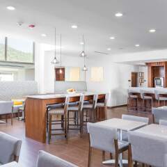 Отель Hampton Inn & Suites By Hilton Los Cabos Сан-Хосе-дель-Кабо гостиничный бар