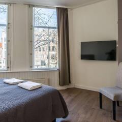 Отель Amazing Centrally Located B&B Нидерланды, Амстердам - отзывы, цены и фото номеров - забронировать отель Amazing Centrally Located B&B онлайн комната для гостей фото 4