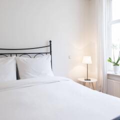 Отель Herengracht Canal Apartment Нидерланды, Амстердам - отзывы, цены и фото номеров - забронировать отель Herengracht Canal Apartment онлайн комната для гостей фото 3