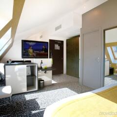 Отель Holiday Inn Paris Opéra Grands Boulevards удобства в номере фото 2