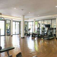 Отель Layana Resort & Spa - Adults Only фитнесс-зал фото 4