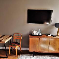 Отель SleepWell Apartments Польша, Варшава - отзывы, цены и фото номеров - забронировать отель SleepWell Apartments онлайн удобства в номере фото 2