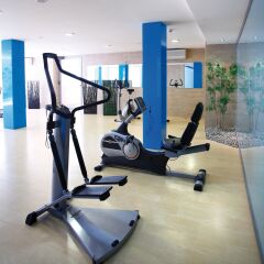 Отель Occidental Cala Vinas фитнесс-зал