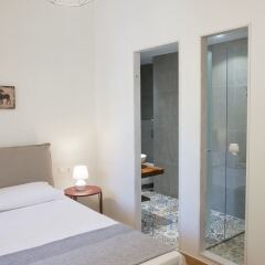 Отель 3BD Mansion Apartment in Kolonaki Греция, Афины - отзывы, цены и фото номеров - забронировать отель 3BD Mansion Apartment in Kolonaki онлайн комната для гостей фото 5