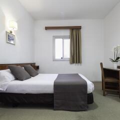 Hotel El Call комната для гостей