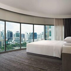 Отель Hyatt Place Bangkok Sukhumvit Бангкок комната для гостей фото 4