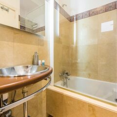 Отель Apartamento Mercado de la Cebada Испания, Мадрид - отзывы, цены и фото номеров - забронировать отель Apartamento Mercado de la Cebada онлайн ванная фото 2