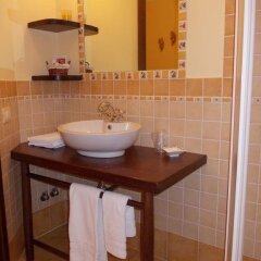 Отель Country House Le Meraviglie Италия, Реканати - отзывы, цены и фото номеров - забронировать отель Country House Le Meraviglie онлайн ванная
