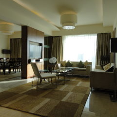 Отель Radisson Blu Hotel Greater Noida Индия, Большая Нойда - отзывы, цены и фото номеров - забронировать отель Radisson Blu Hotel Greater Noida онлайн комната для гостей фото 3