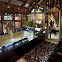 Отель Mercure Mandalay Hill Resort бассейн