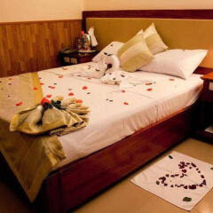 Nhat Thanh Hotel сейф в номере