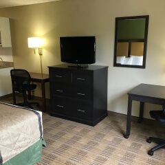 Отель Extended Stay America - Detroit - Farmington Hills удобства в номере