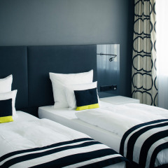 Отель Vienna House Andel´s Berlin 4* Стандартный номер фото 3