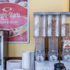 Отель Econo Lodge Downtown Ottawa Канада, Оттава - 2 отзыва об отеле, цены и фото номеров - забронировать отель Econo Lodge Downtown Ottawa онлайн развлечения