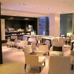 Отель Suites Viena Plaza De Espana гостиничный бар