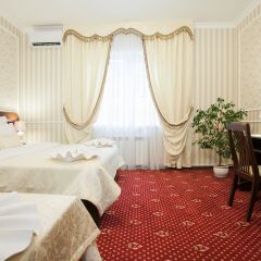 Гостиница Grand Leonardo Hotel в Краснодаре отзывы, цены и фото номеров - забронировать гостиницу Grand Leonardo Hotel онлайн Краснодар комната для гостей фото 3