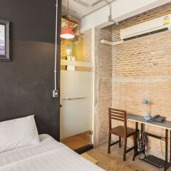 Saladaeng Gallery Hostel By Favstay Бангкок удобства в номере