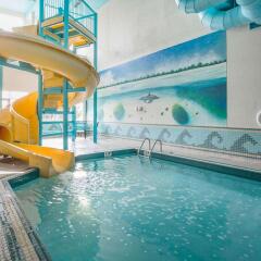 Отель Comfort Inn & Suites South Канада, Калгари - отзывы, цены и фото номеров - забронировать отель Comfort Inn & Suites South онлайн бассейн