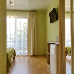 Отель Holiday BRD Бердянск удобства в номере фото 2