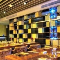 Отель Citrus Sukhumvit 13 by Compass Hospitality