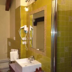 Отель Intra Hotel Италия, Вербания - отзывы, цены и фото номеров - забронировать отель Intra Hotel онлайн ванная