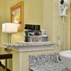 Отель Best Western Knoxville Suites - Downtown США, Ноксвиль - отзывы, цены и фото номеров - забронировать отель Best Western Knoxville Suites - Downtown онлайн ванная