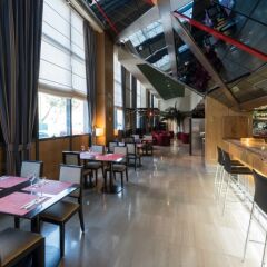 Hotel Vía Castellana гостиничный бар