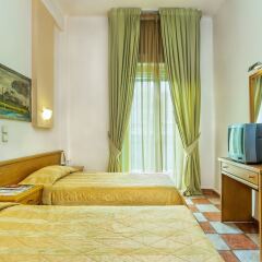 Aegeon Hotel сейф в номере