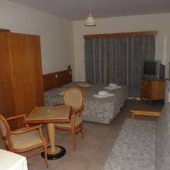 Valana Hotel Apartments in Limassol, Cyprus from 46$, photos, reviews - zenhotels.com guestroom
