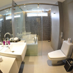 Отель Citrus Sukhumvit 22 Бангкок ванная фото 2