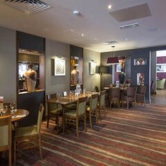 Отель Premier Inn London Stansted Airport гостиничный бар