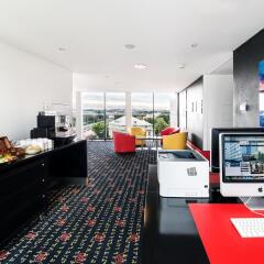 Отель Vienna House Easy Pilsen Чехия, Пльзень - 3 отзыва об отеле, цены и фото номеров - забронировать отель Vienna House Easy Pilsen онлайн питание фото 2