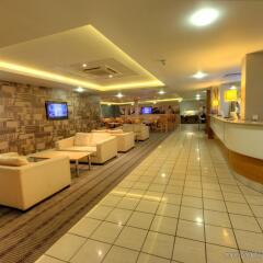 Отель Holiday Inn Express London - Limehouse гостиничный бар