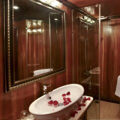 Отель Glory Premium Cruises ванная