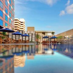 Отель Grand Mercure Singapore Roxy бассейн