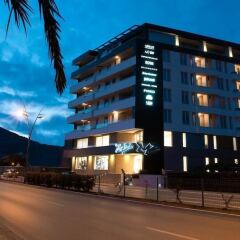 Отель Sky View Luxury Apartments Черногория, Будва - отзывы, цены и фото номеров - забронировать отель Sky View Luxury Apartments онлайн вид на фасад