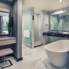 Отель Mercure Bangkok Makkasan ванная фото 2