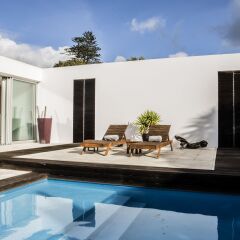 Отель White Exclusive Suite & Villas бассейн