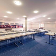 Mercure Hotel München Airport Freising бассейн