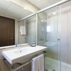 Отель URH Hotel Excelsior Испания, Льорет-де-Мар - 4 отзыва об отеле, цены и фото номеров - забронировать отель URH Hotel Excelsior онлайн ванная