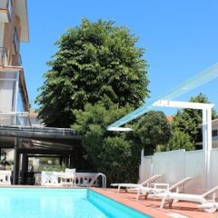 Hotel Apis бассейн фото 3