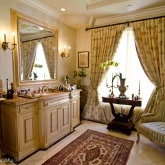 Отель Beverly Hills Fab Estate США, Беверли Хиллс - отзывы, цены и фото номеров - забронировать отель Beverly Hills Fab Estate онлайн ванная