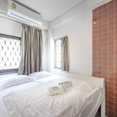 Sloth Hostel Бангкок комната для гостей фото 5