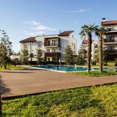 Апартаменты Fenix Deluxe Apartment on Triumfalnaya 12-4 бассейн