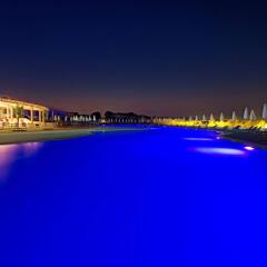 Отель The Kresten Royal Villas & Spa бассейн