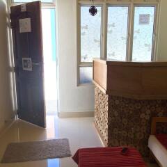 Отель Huraa East Inn спа