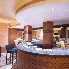 Hotel La Perla Del Golfo Проччио гостиничный бар